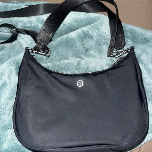 lululemon athletica Handbags - lululemon athletica Classic Black Shoulder Bag